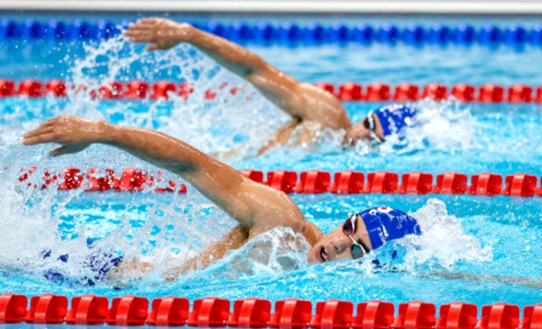 780 đứa trẻ, 320 người mới: mô hình học bơi miễn phí bên trong nhà thi đấu Olympic London