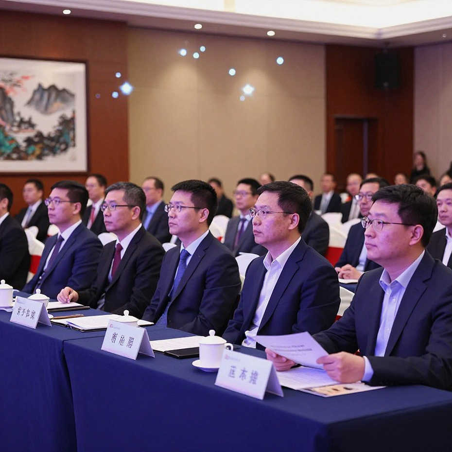 3.f6, lời khen hiếm hoi và bài toán thời gian: Khi Carlsen gặp Sindarov tại GCL 2026