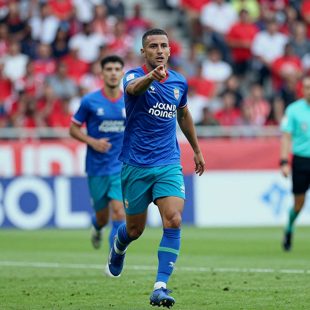 Rosenior, Paris FC and the Applause That Wasn't for Him