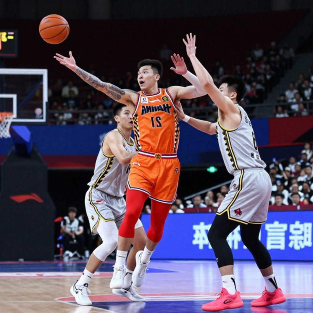 Dursun Özbek nói về NBA Europe: Một tín hiệu, không phải một bản hợp đồng