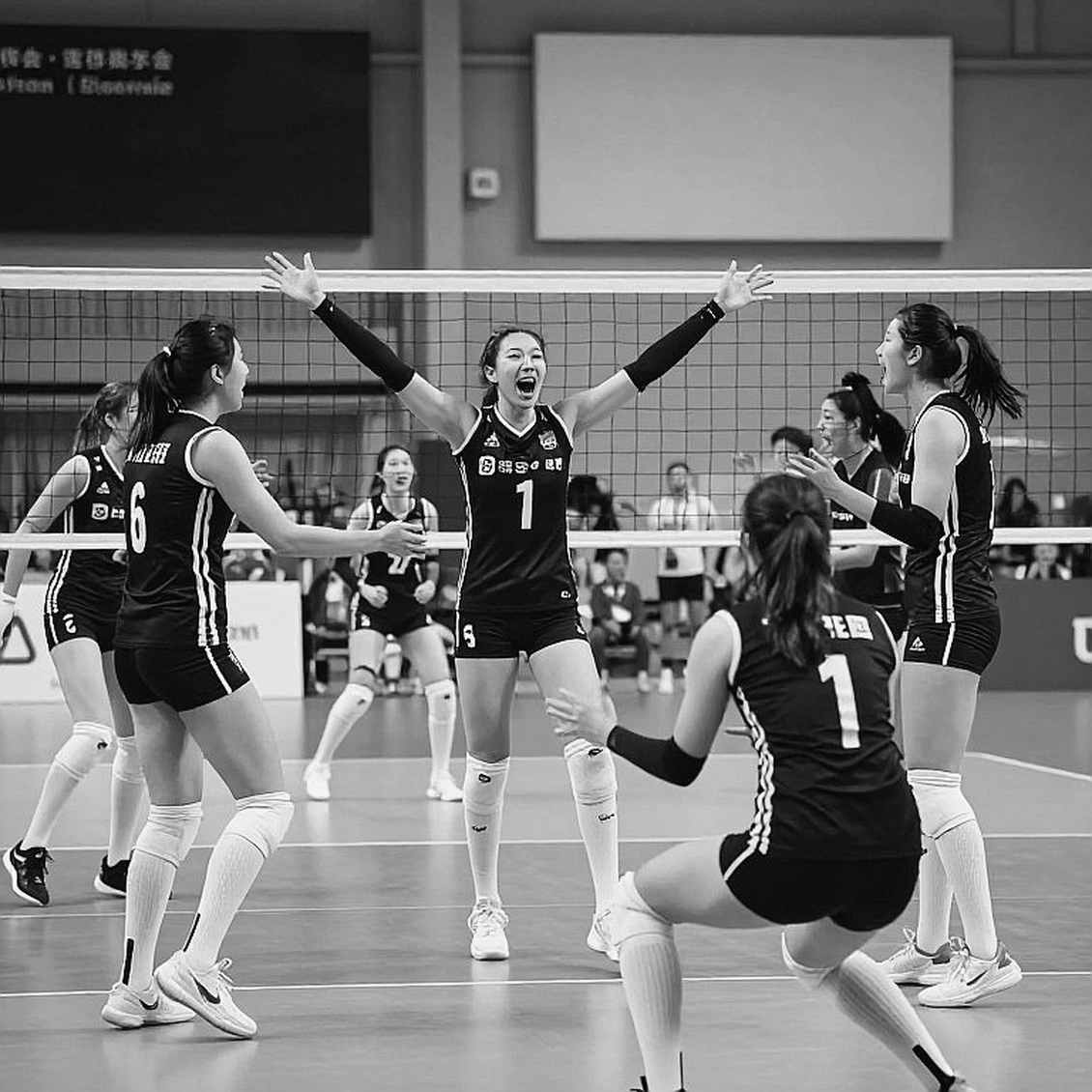 Arizona State 3-0 Stanford: Ba mũi tấn công đánh sập một điểm tựa Arizona State 3-0 Stanford: Ba mũi tấn công đánh sập một điểm tựa