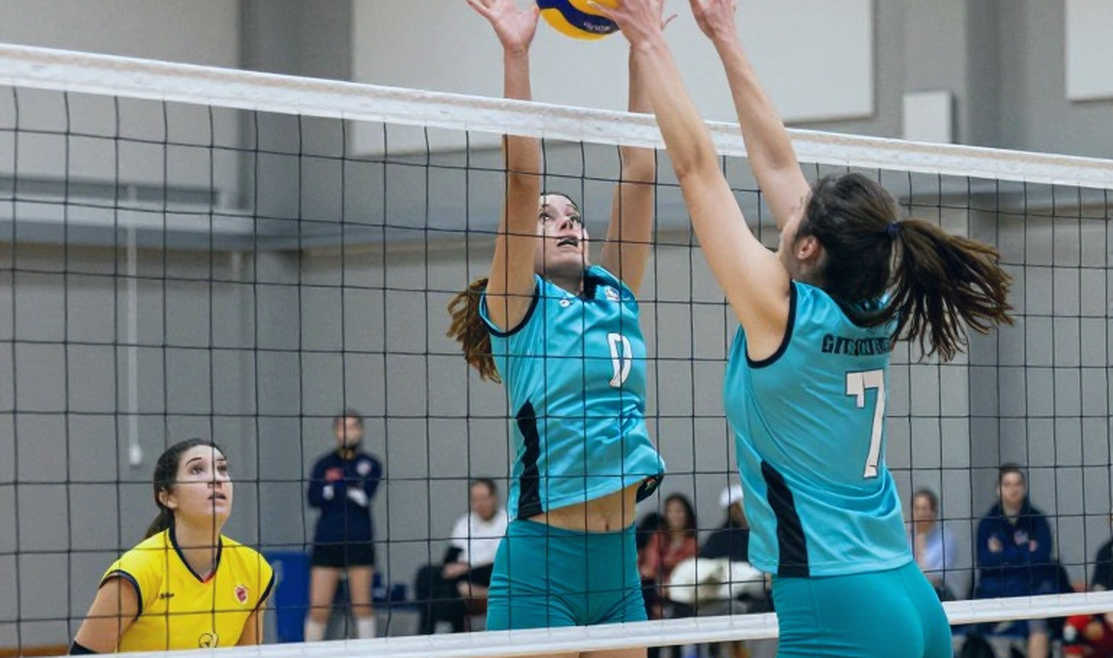 Thổ Nhĩ Kỳ thua Romania 3-1 ở EuroVolley 2026: Ba lần gục ở vùng chốt set và trận sinh tử với Latvia