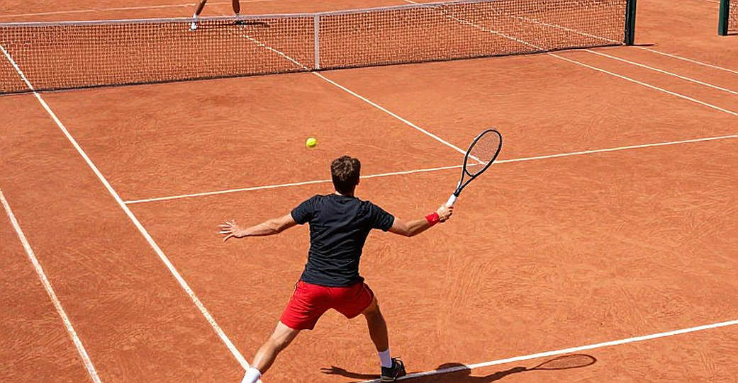 Off the Wire, Off the Beat: When a Financial Dispatch Landed on the Tennis Desk