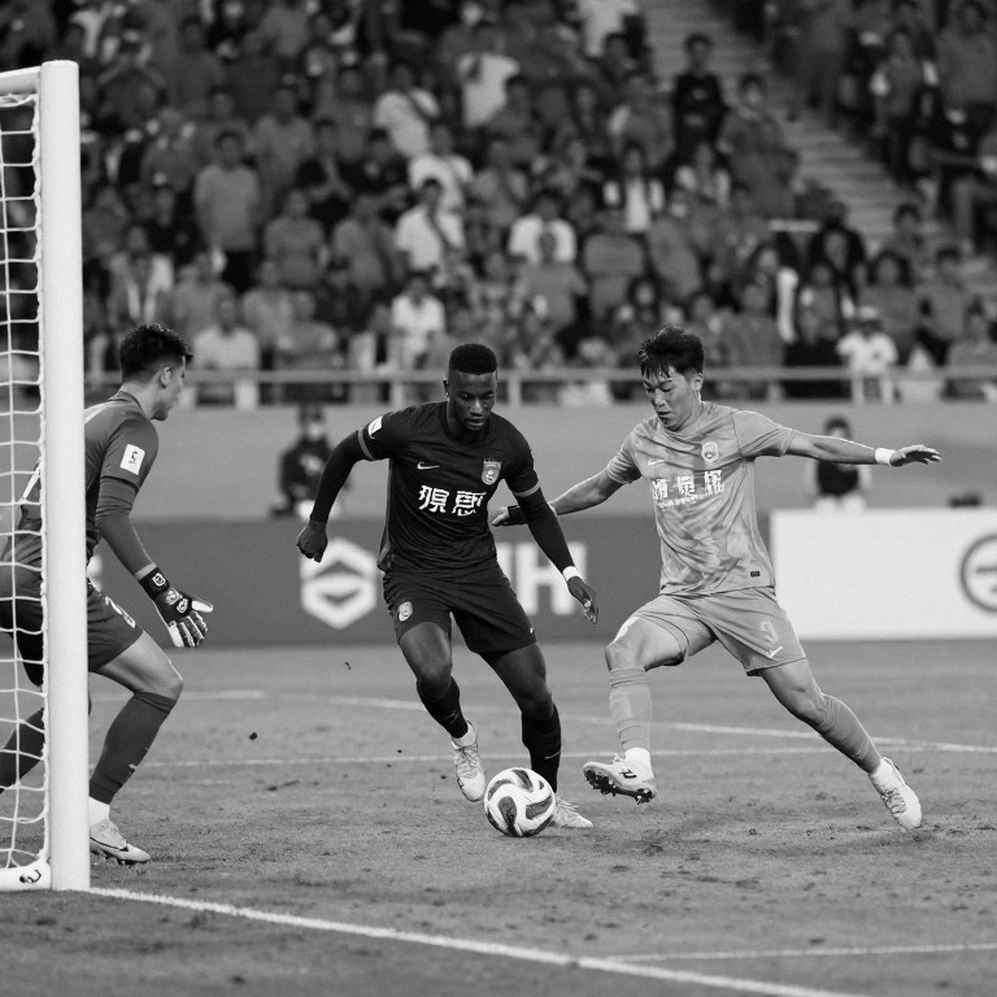 Chuyển nhượng V.League: khi dữ liệu chưa đủ, nghề viết phải biết nói 'chưa thể kết luận' Chuyển nhượng V.League: khi dữ liệu chưa đủ, nghề viết phải biết nói 'chưa thể kết luận'