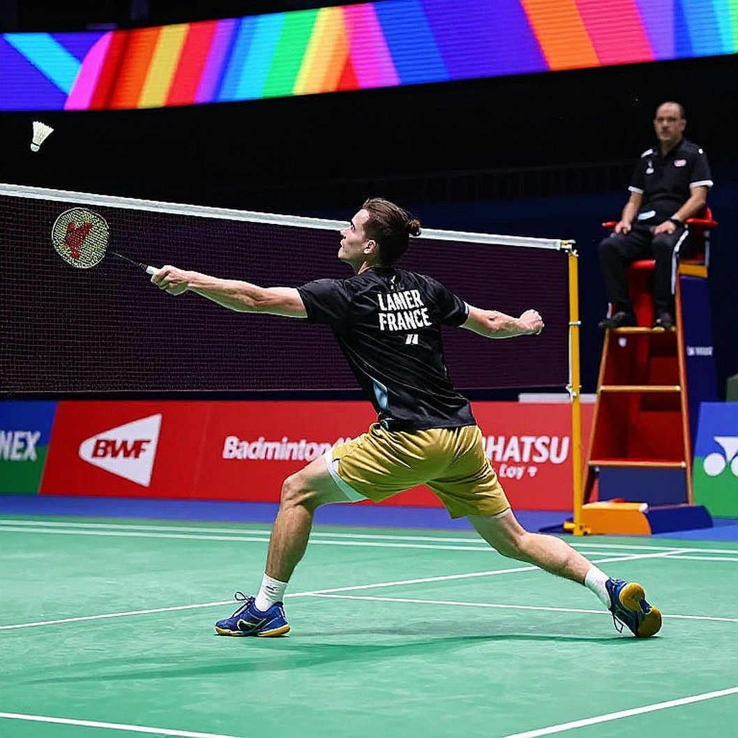 Alwi Farhan tập cùng Kento Momota trước Asian Games 2026: Một buổi học, và những câu hỏi chưa có đáp án
