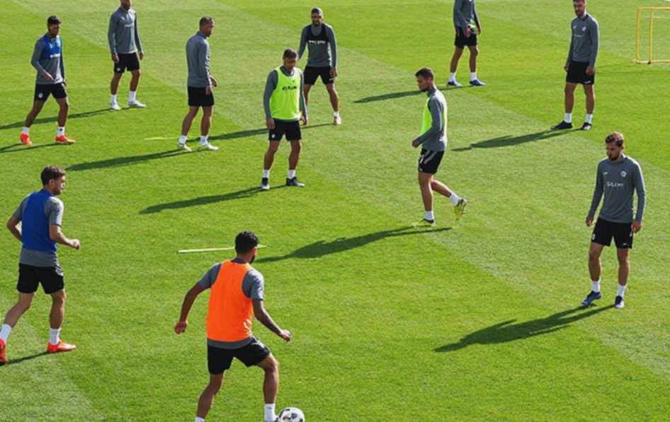 Nghịch lý kiểm soát bóng ở V.League: Thứ bóng đá Việt Nam đang dạy và thứ giúp Việt Nam vô địch Nghịch lý kiểm soát bóng ở V.League: Thứ bóng đá Việt Nam đang dạy và thứ giúp Việt Nam vô địch