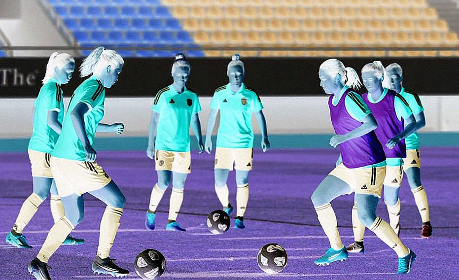 Quang Hải, Văn Hậu và khoảng trống dòng tiền của V.League