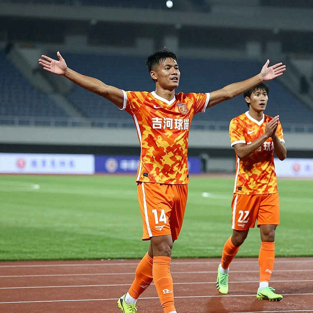 Vietnam U17 and 29 Names Before Group G: Notes From a Training Ground With No Stands